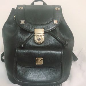 Mcm vintage small bag pack